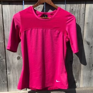 Nike Pro hyper cool mesh back top